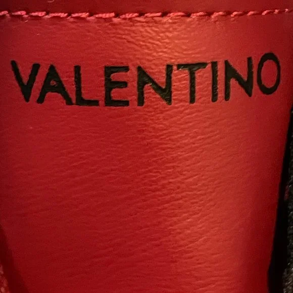 Valentino sneakers - Picture 9 of 12